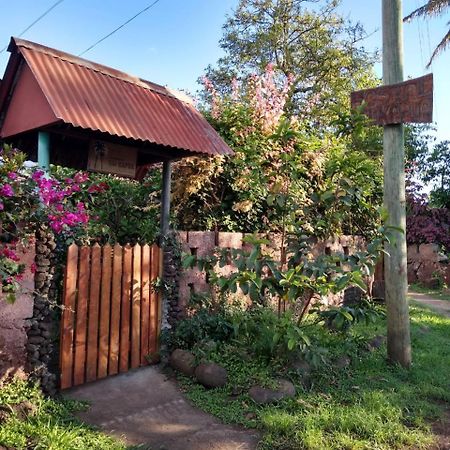 Hostal Vai Kapua 앙가로아 외부 사진